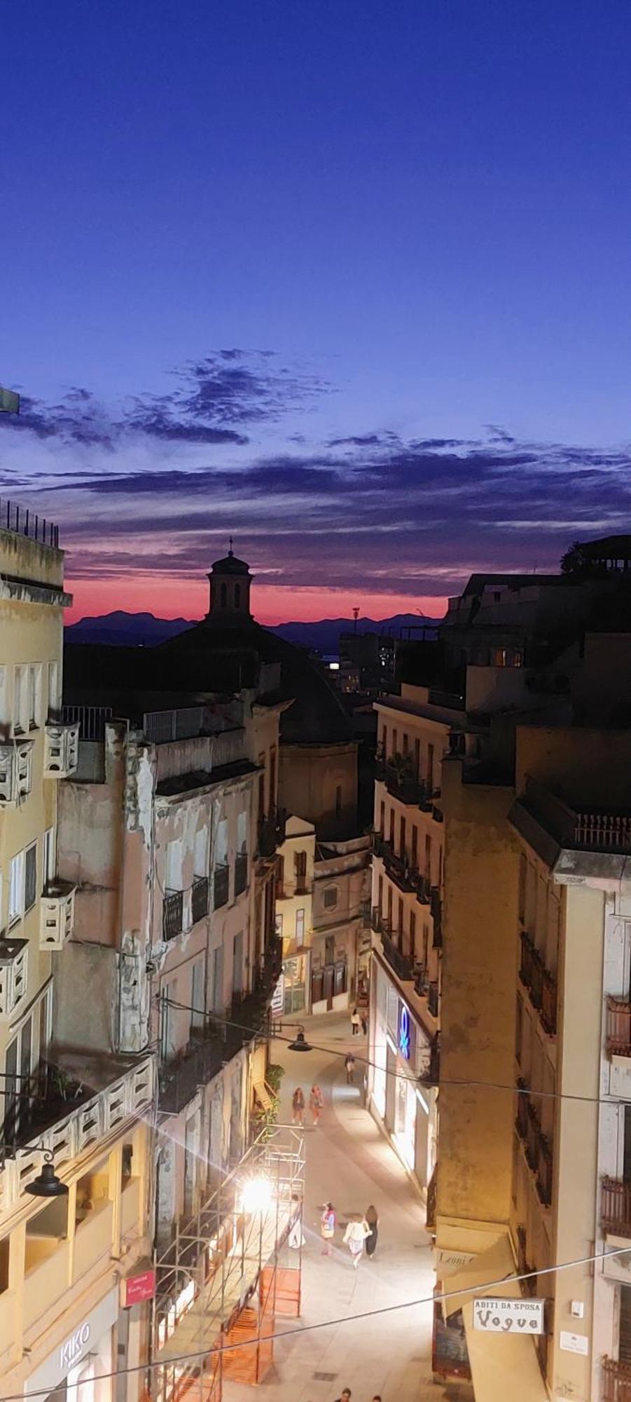 Bastione Home - Casa "Vicky" Cagliari Luaran gambar
