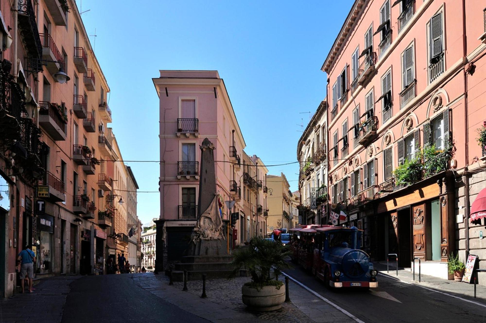 Bastione Home - Casa "Vicky" Cagliari Luaran gambar